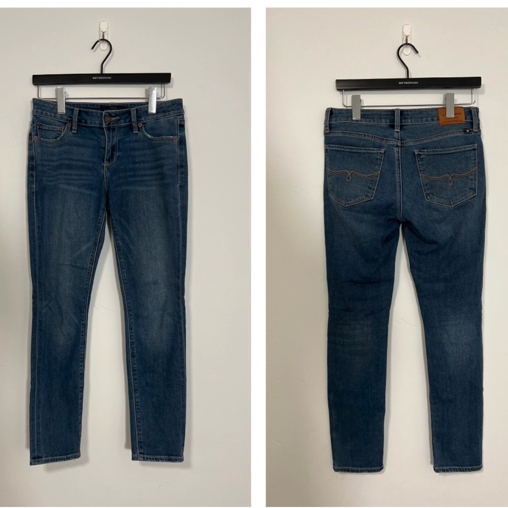 Lucky | Fit: Skinny | Style: Lolita Skinny | Wash: Medium